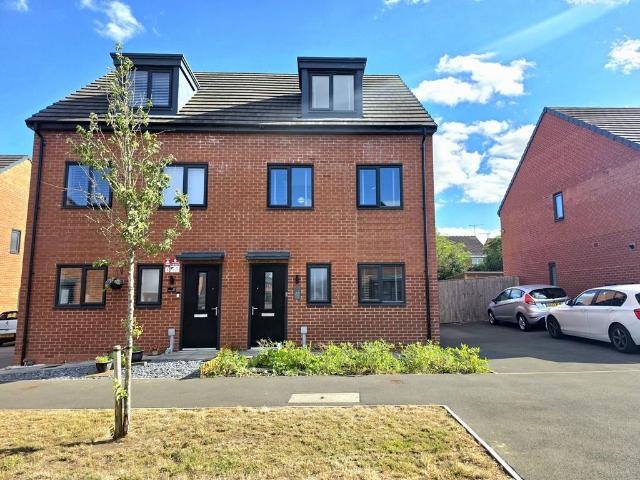 3 bedroom semi detached house for sale