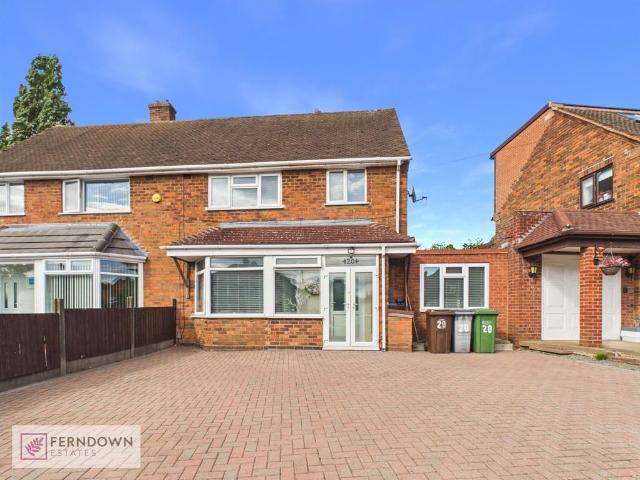 3 bedroom semi detached house for sale