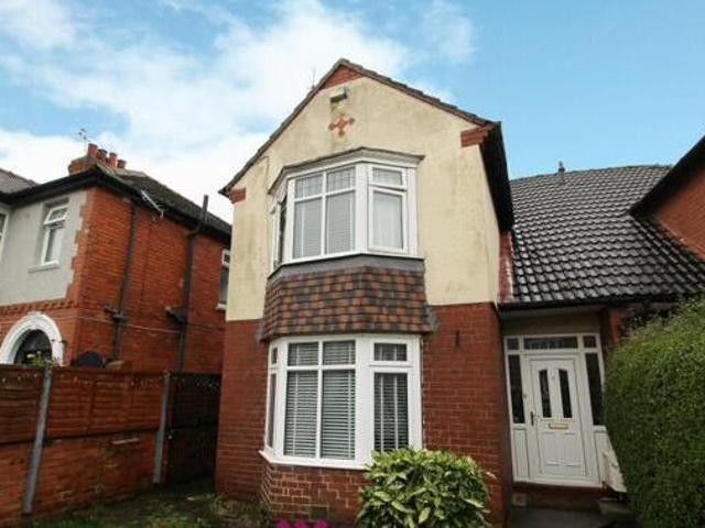 3 Bedroom Semi detached House For Sale In Town Moor, Doncaster