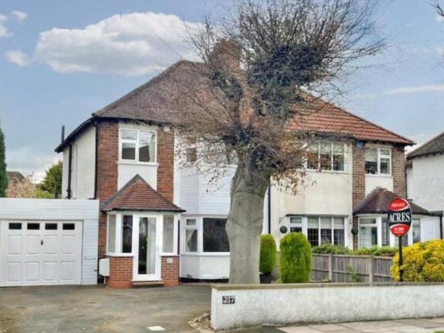 3 Bedroom Semi detached House For Sale In Walmley