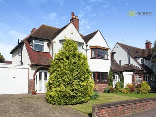 3 Bedroom Semi detached House For Sale In Walmley