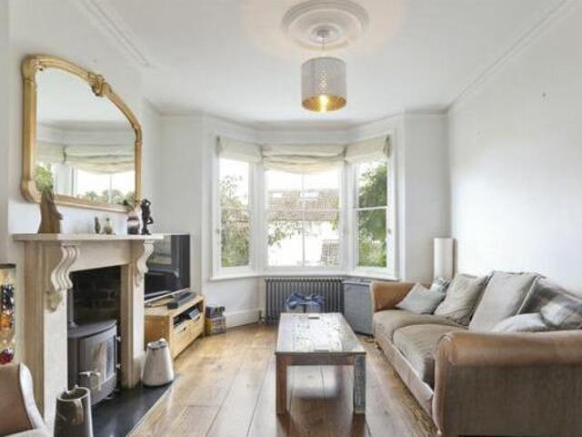 3 Bedroom Semi detached House For Sale In Ware