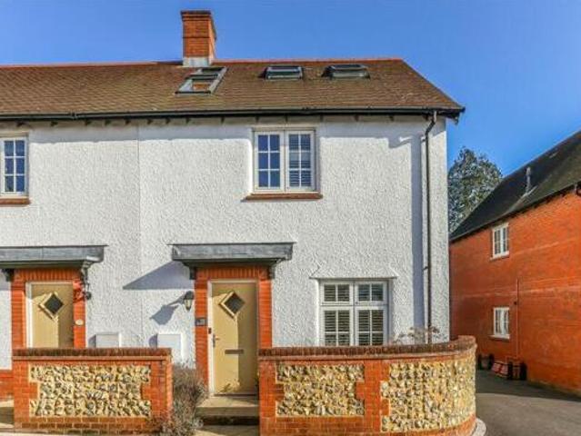 3 Bedroom Semi detached House For Sale In Winchester, Hampshire