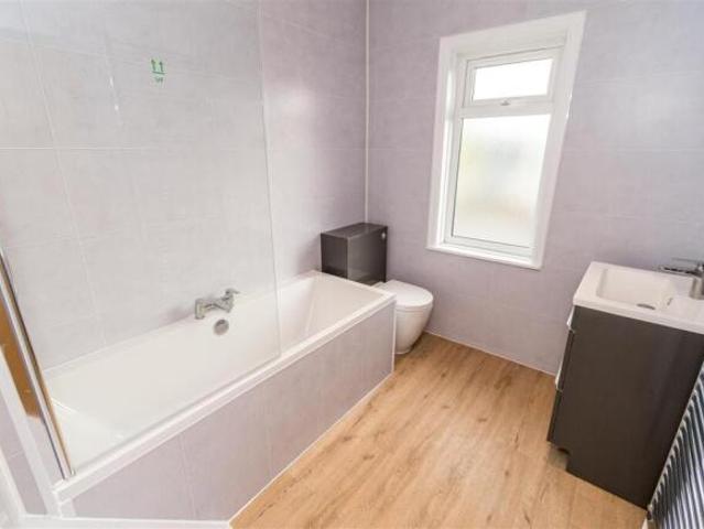3 bedroom semi detached house for sale in Winchester Road, Southampton, SO16