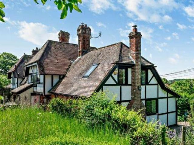 3 Bedroom Semi detached House For Sale In Winchester