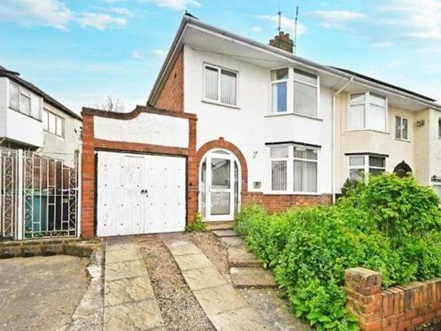 3 Bedroom Semi detached House For Sale In Wolverhampton, West Midlands