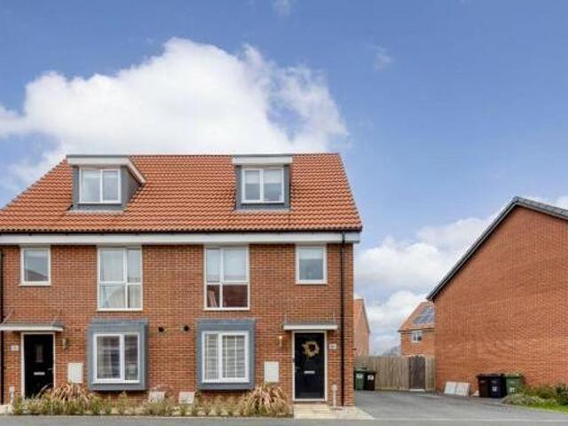 3 Bedroom Semi detached House For Sale In Wymondham, Norfolk