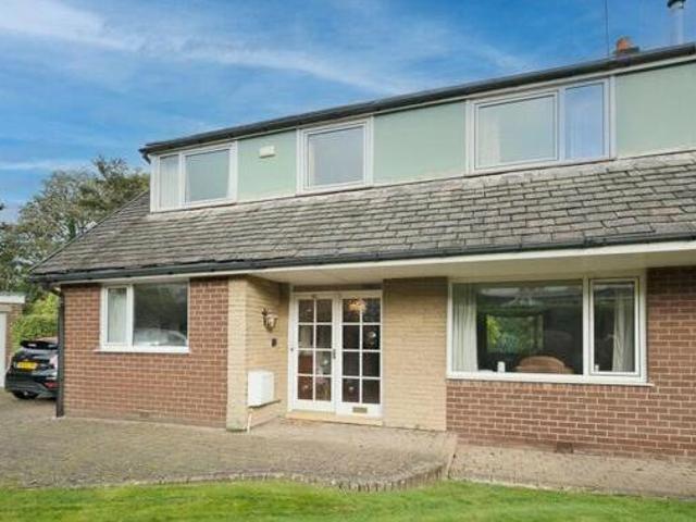 3 Bedroom Semi detached House For Sale In Accrington, Lancashire