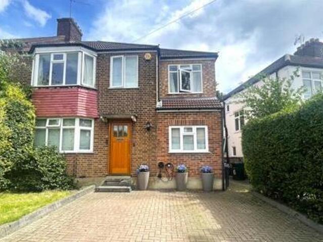 3 Bedroom Semi detached House For Sale In Barnet