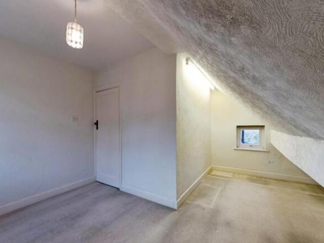 3 bedroom semi detached house for sale in Bradbury Road, Solihull, West Midlands, B92