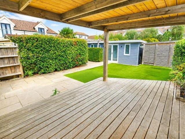 3 bedroom semi detached house for sale in Cavendish Way, Maidstone, ME15