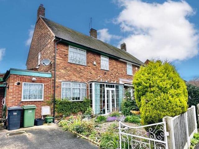 3 Bedroom Semi detached House For Sale In Chesterfield