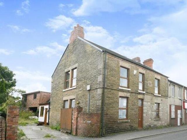 3 Bedroom Semi detached House For Sale In Chesterfield, Derbyshire