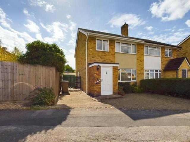 3 Bedroom Semi detached House For Sale In Chinnor, Oxfordshire
