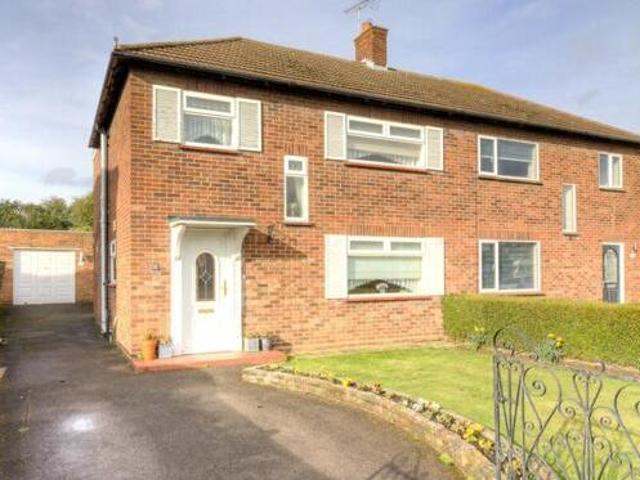 3 Bedroom Semi detached House For Sale In Colchester, Essex