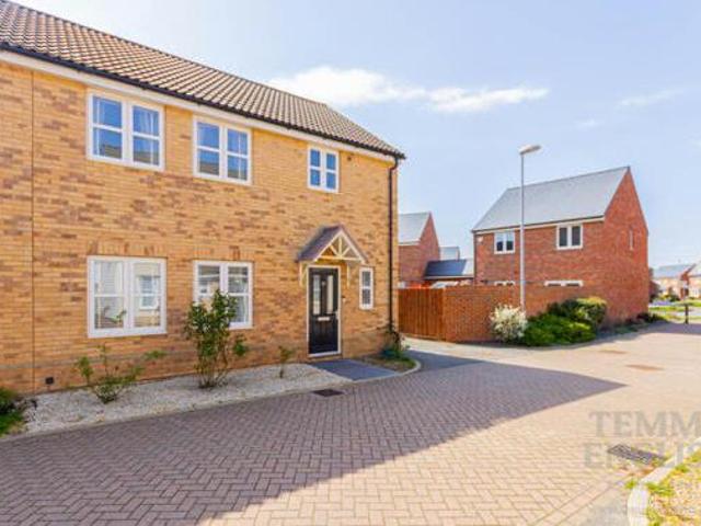 3 Bedroom Semi detached House For Sale In Colchester