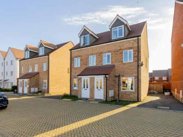 3 Bedroom Semi detached House For Sale In Colchester