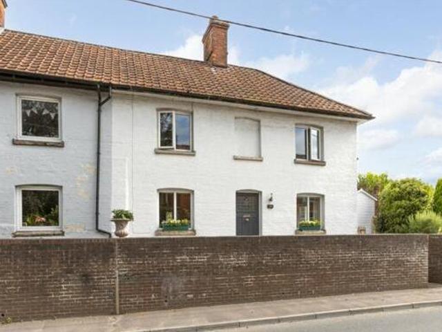 3 Bedroom Semi detached House For Sale In Devizes, Wiltshire