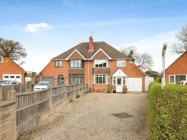 3 Bedroom Semi detached House For Sale In Finchfield