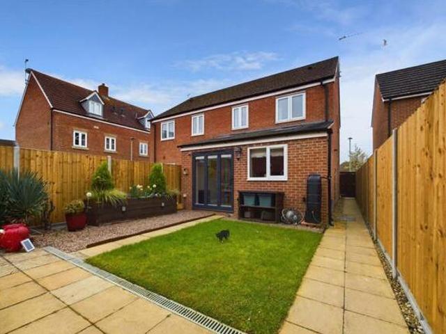 3 Bedroom Semi detached House For Sale In Gloucester, Gloucestershire