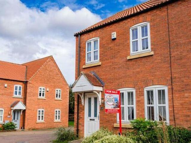 3 Bedroom Semi detached House For Sale In Grimsby, Lincolnshire