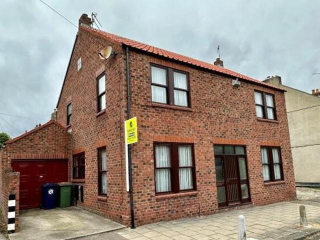 3 Bedroom Semi detached House For Sale In Guisborough, North Yorkshire