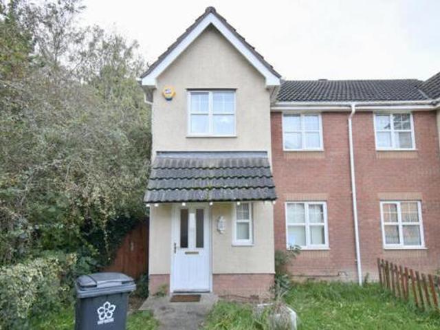 3 Bedroom Semi detached House For Sale In Hamilton, Leicester