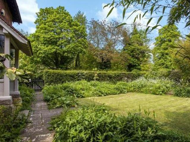 3 Bedroom Semi detached House For Sale In Haywards Heath