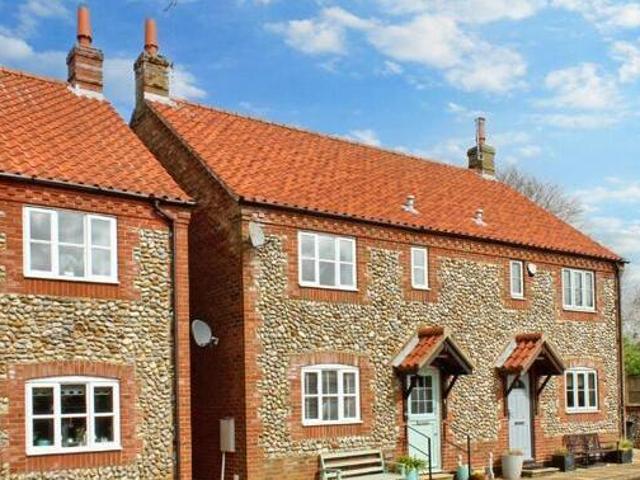 3 Bedroom Semi detached House For Sale In Holt, Norfolk