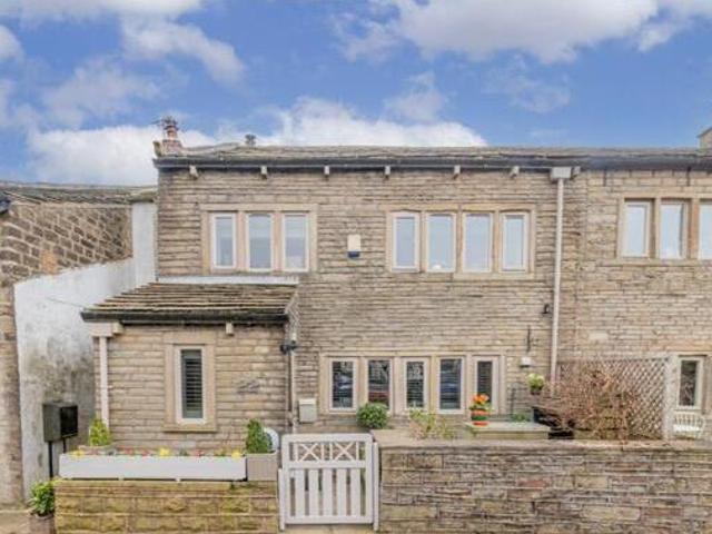 3 Bedroom Semi detached House For Sale In Huddersfield, West Yorkshire