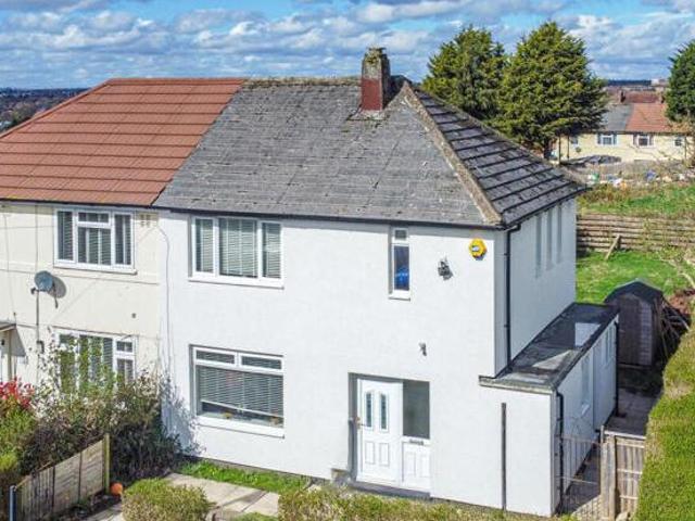 3 Bedroom Semi detached House For Sale In Leeds
