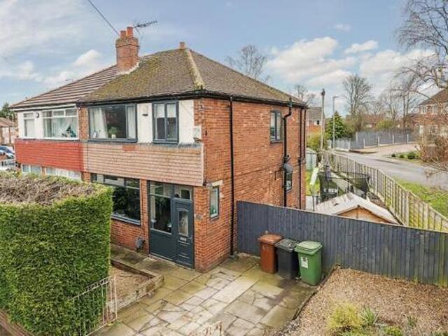 3 Bedroom Semi detached House For Sale In Leeds