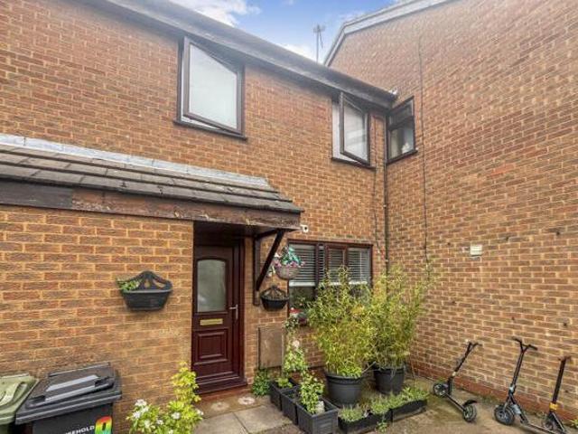 3 Bedroom Semi detached House For Sale In Loughborough