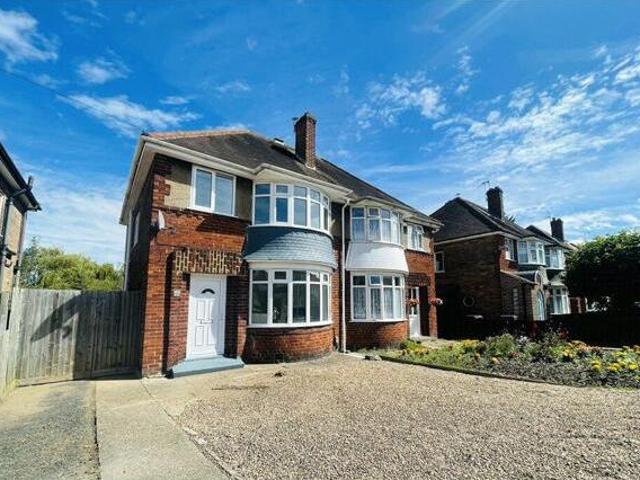 3 Bedroom Semi detached House For Sale In Loughborough