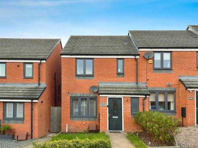 3 Bedroom Semi detached House For Sale In Netherton