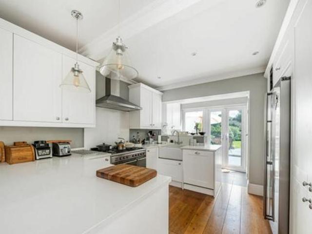 3 Bedroom Semi detached House For Sale In Oxhey Village