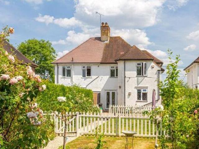 3 Bedroom Semi detached House For Sale In Rickmansworth, Hertfordshire