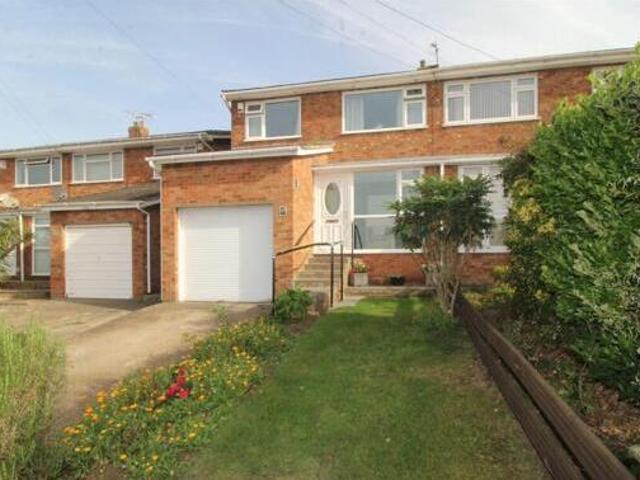 3 Bedroom Semi detached House For Sale In Sheerness, Kent