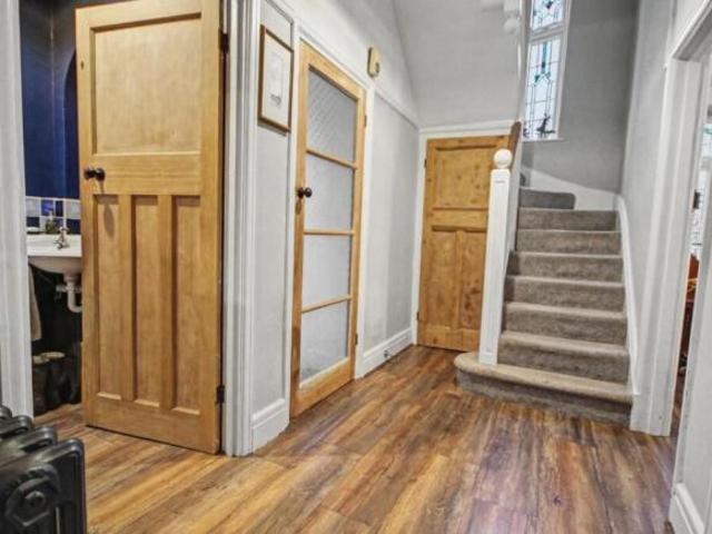3 bedroom semi detached house for sale in St Georges Avenue, Northampton, NN2