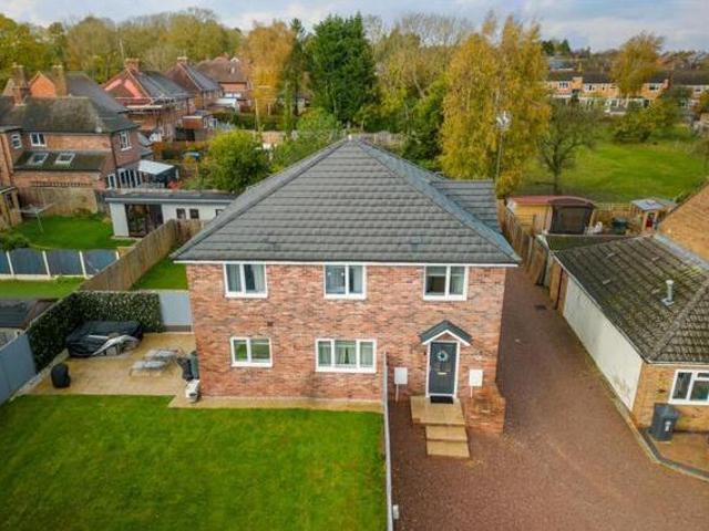 3 Bedroom Semi detached House For Sale In Studley