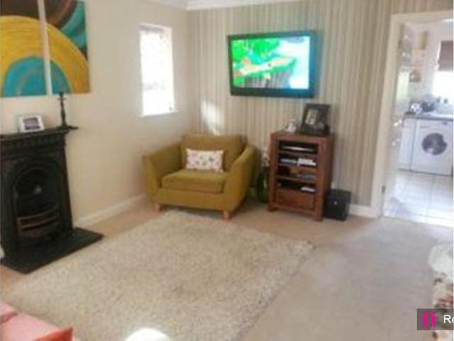 3 bedroom semi detached house for rent