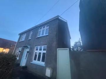 3 bedroom semi detached house for rent in 89b Cefn Road, Cefn.