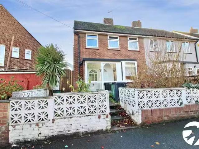 3 bedroom semi detached house for rent in Trebble Road, Swansc.