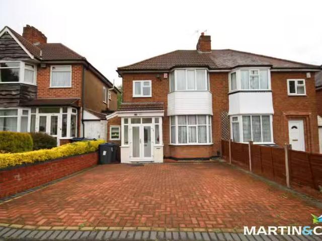 3 bedroom semi detached house for rent in Wolverhampton Road S.