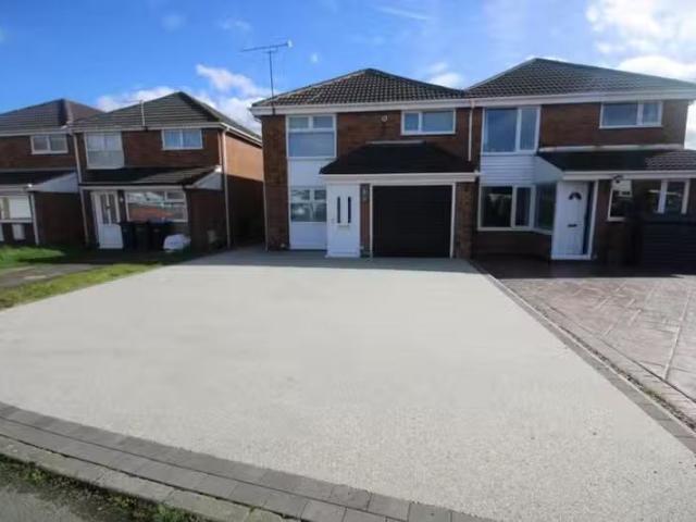 3 bedroom semi detached house for rent in Alvanley View, Elton.