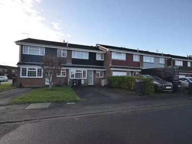 3 bedroom semi detached house for rent in Ampfield Road, Bourn.