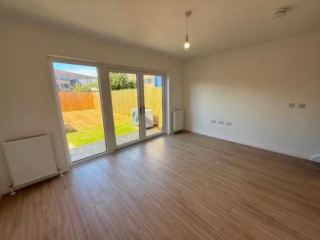 3 bedroom semi detached house for rent in Andrew Cairns Drive.