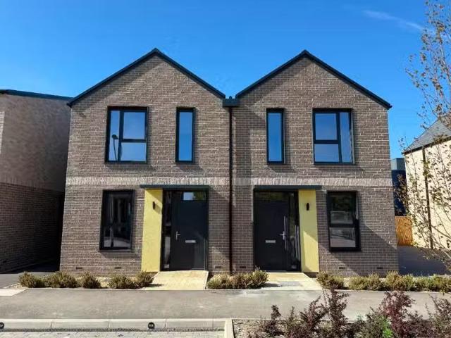 3 bedroom semi detached house for rent in Andrew Cairns Drive.