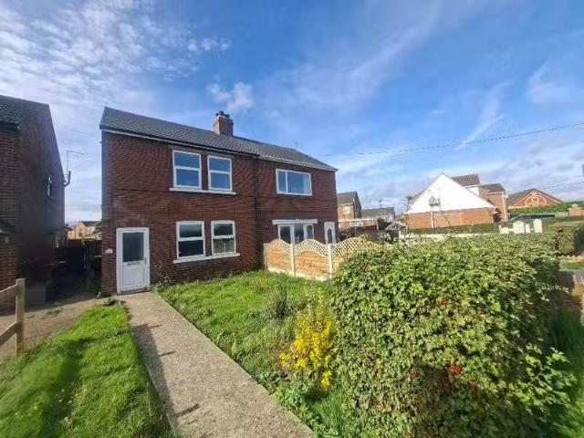 3 bedroom semi detached house for rent in Asquith Avenue, Eala.