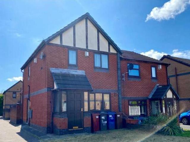 3 Bedroom Semi detached House For Rent In Blackburn, Lancashire